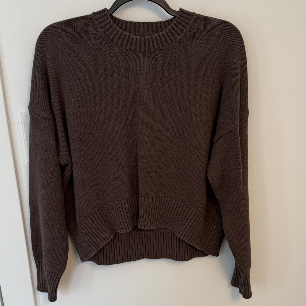 Quince Boyfriend Crew Sweater Size Small